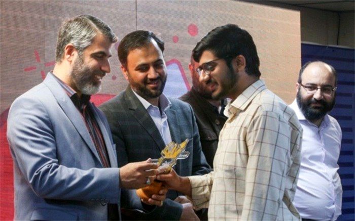 رسانش فرصتی برای ورود دانش‌آموزان به فضای مجازی است