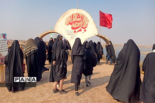 اعزام کاروان راهیان نور دانش‌آموزان کاشان