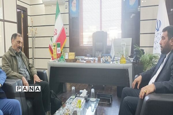 نشست هم‌اندیشی مدیر مالی سازمان دانش‌آموزی کشور با مدیرکل آموزش و پرورش استان بوشهر