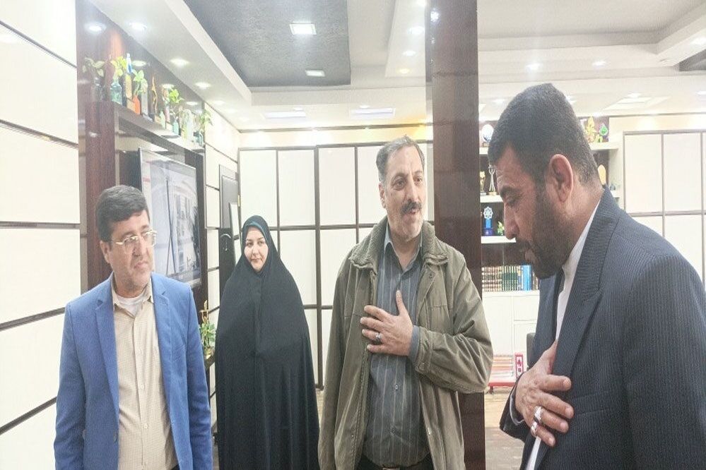نشست هم‌اندیشی مدیر مالی سازمان دانش‌آموزی کشور با مدیرکل آموزش و پرورش استان بوشهر