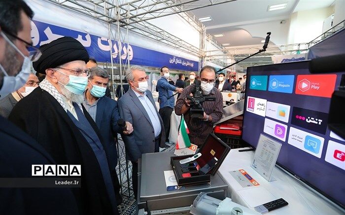بازدید سه ساعته رهبر انقلاب اسلامی از نمایشگاه توانمندی‌های تولید داخل