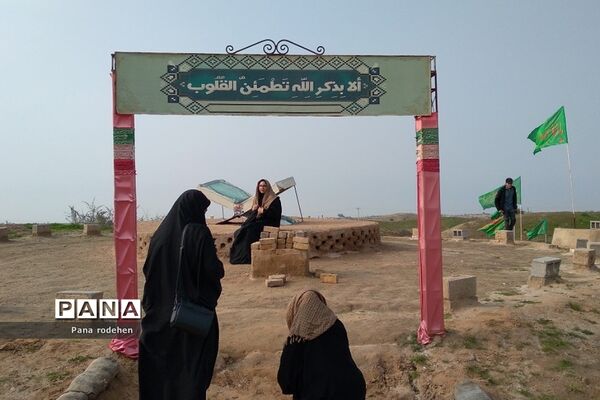 دانش‌آموزان دختر رودهن در اردوی راهیان نور