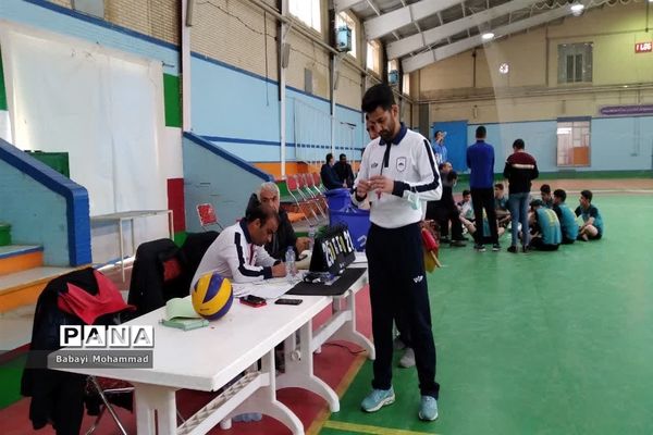 برگزاری مسابقات والیبال دانش‌آموزی استان به میزبانی شهرستان اردکان