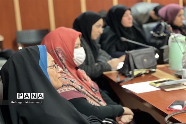 اولین نشست مشترک معاونان پرورشی و کارشناسان دانش‌آموزی