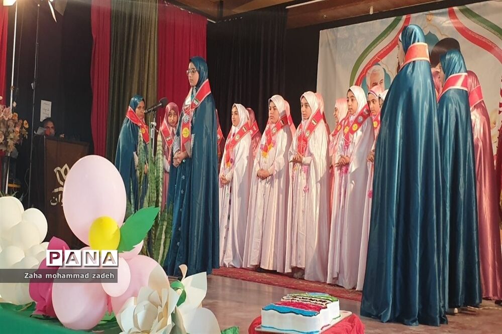 برگزاری جشن انقلاب در محمودآباد