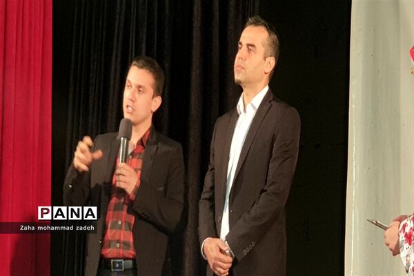 برگزاری جشن انقلاب در محمودآباد