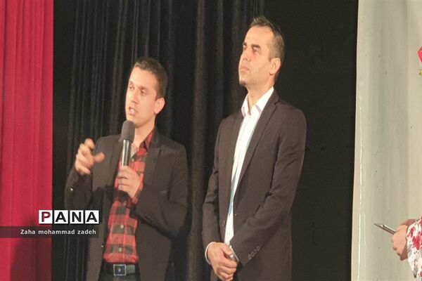 برگزاری جشن انقلاب در محمودآباد