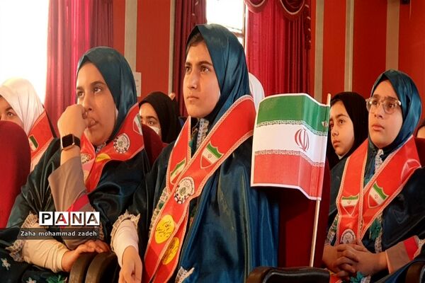 برگزاری جشن انقلاب در محمودآباد
