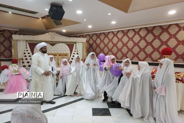 جشن عبادت دانش‌آموزان دبستان شهید آتوت منطقه ۱۴