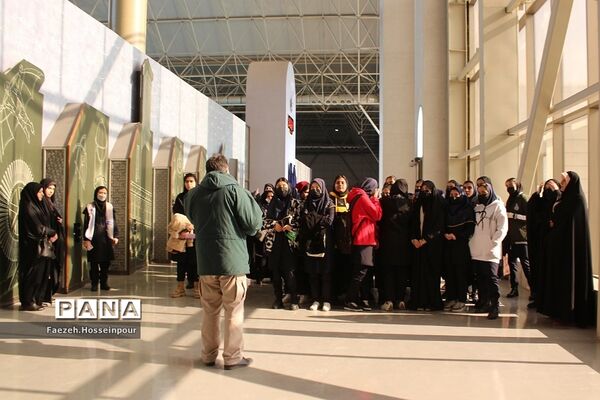 حضور دانش‌آموزان دختر بهارستانی در اردوی راهیان پیشرفت
