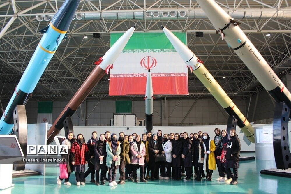حضور دانش‌آموزان دختر بهارستانی در اردوی راهیان پیشرفت
