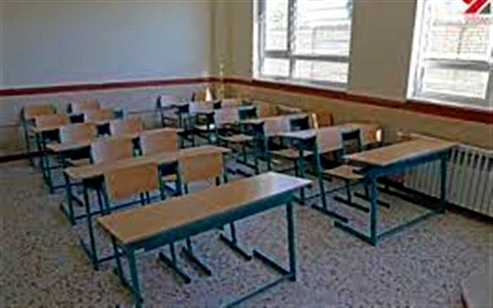 سرما مدارس روستایی بیرجند را تعطیل کرد