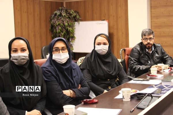 تقدیر از دانش‌آموزان فعال محیط زیست بهارستانی
