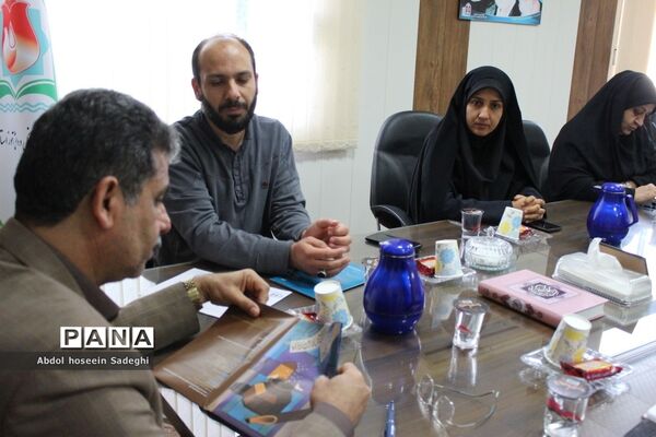 نشست هم‌اندیشی جشنواره داستان نویسی رضوی استان بوشهر