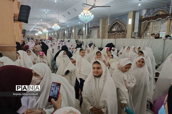 جشن تکلیف چهارهزار نفره در پاکدشت