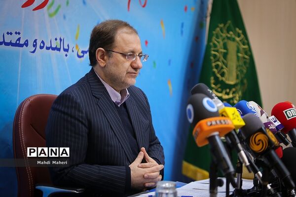 نشست خبری تشریح برنامه‌های ایام الله دهه فجر