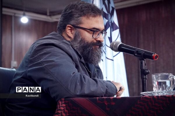 مجموعه گفتگوهای سوم شخص جمع در دبیرستان علامه حلی ۱۰