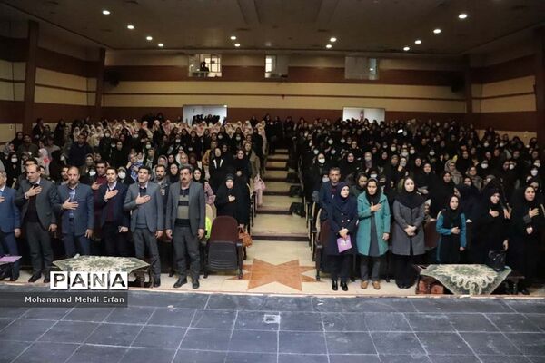 برگزاری  جشنواره نماز شکوفه‌ها در آباده