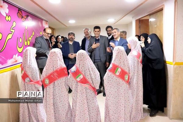 برگزاری  جشنواره نماز شکوفه‌ها در آباده
