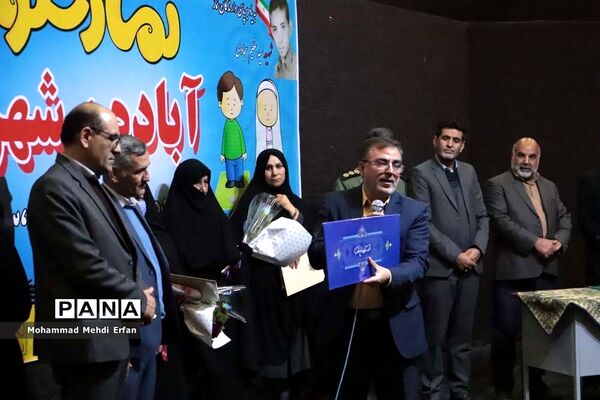 برگزاری  جشنواره نماز شکوفه‌ها در آباده