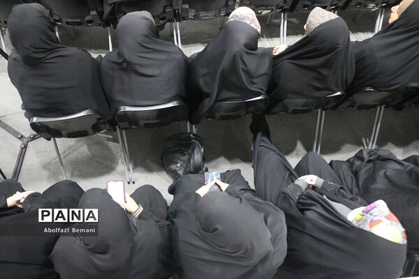 رونمایی از کتاب «روزگار طیبه» در قم