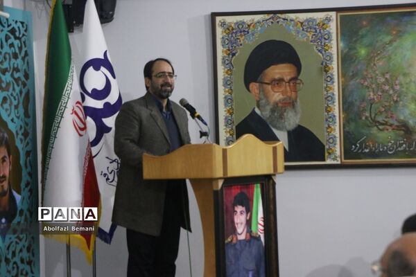 رونمایی از کتاب «روزگار طیبه» در قم