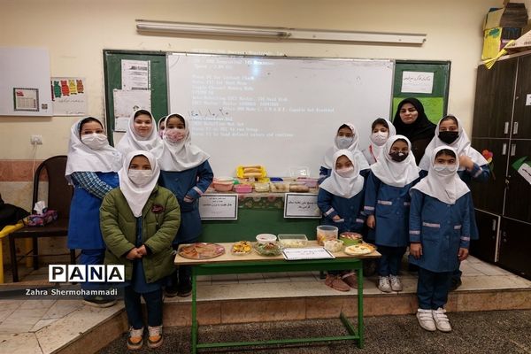 برگزاری جشنواره غذای سالم و سنتی ایران در آموزشگاه دخترانه شهیدسیفی شهرستان رباط کریم