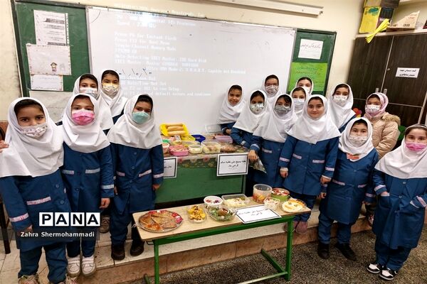 برگزاری جشنواره غذای سالم و سنتی ایران در آموزشگاه دخترانه شهیدسیفی شهرستان رباط کریم