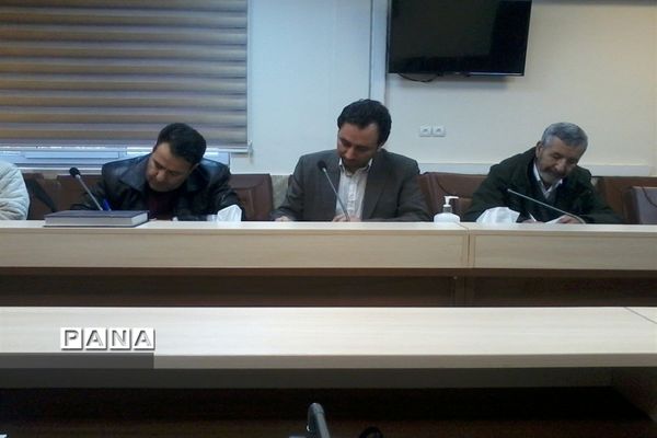 نشست مدیرکل آموزش و پرورش البرز با اصحاب رسانه