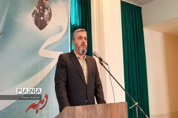 طنین زنگ انقلاب در دبیرستان شهدای مدافع حرم ملارد