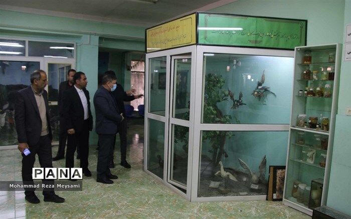 بازدید مدیرکل آموزش‌وپرورش استان سمنان از موزۀ حیات‌وحش سازمان دانش‌‌آموزی