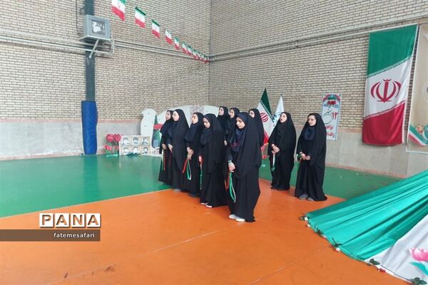 آیین نواختن زنگ انقلاب به‌مناسبت آغاز ایام الله دهه فجر در فیروزکوه