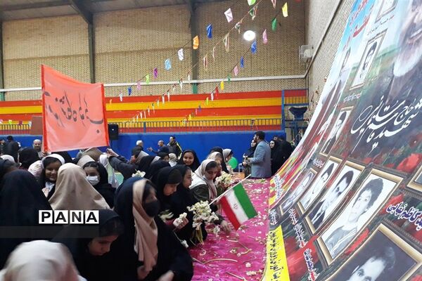 گلباران تمثال امام خمینی (ره) و شهدای انقلاب اسلامی شهرستان بهبهان