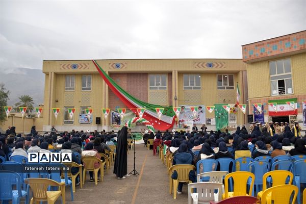 طنین  زنگ انقلاب اسلامی در مدارس جهرم