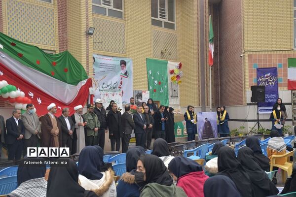 طنین  زنگ انقلاب اسلامی در مدارس جهرم