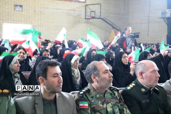 مراسم نواختن زنگ انقلاب در ارومیه