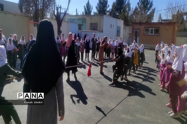 برگزاری مسابقه ورزشی به‌مناسبت دهه فجر در دبستان ابن سینا ملارد
