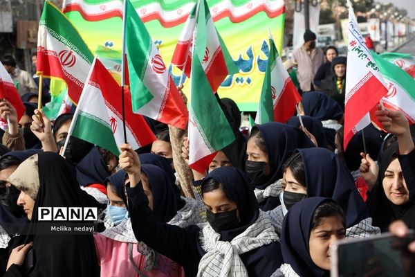 مراسم نمادین ورود امام خمینی(ره) و برنامه‌های دهه فجر در تربت جام