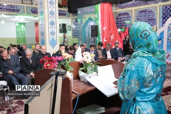 نواخته شدن زنگ انقلاب در مدارس شهرستان آباده
