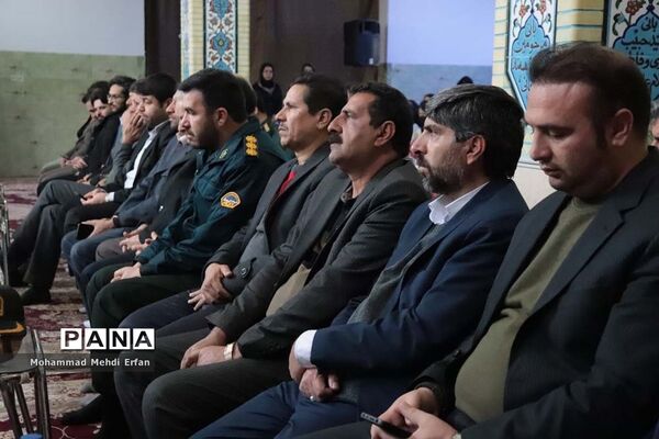 نواخته شدن زنگ انقلاب در مدارس شهرستان آباده