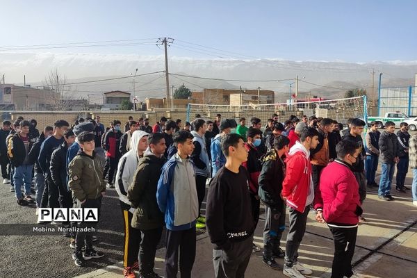 نواخته شدن زنگ انقلاب در شهرستان بدره استان ایلام