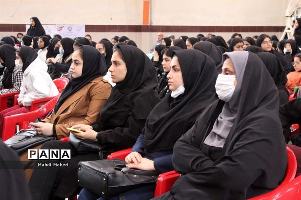 نواخته شدن زنگ انقلاب در مدارس گلوگاه