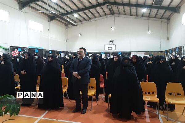زنگ انقلاب در مدارس شهرستان ساری طنین انداز شد