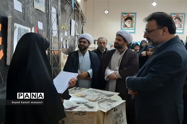 زنگ انقلاب در مدارس شهرستان ساری طنین انداز شد