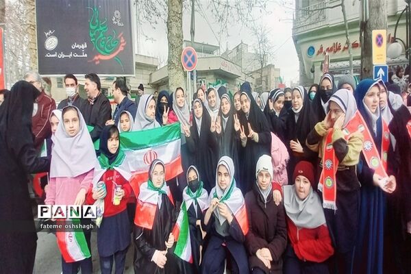نواختن زنگ انقلاب در شهرستان طرقبه شاندیز