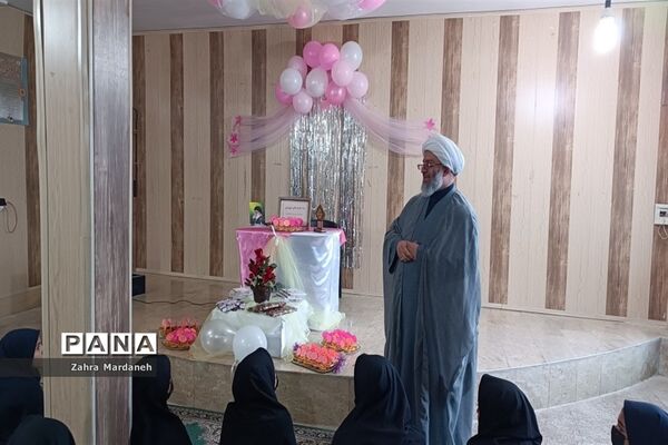 برگزاری مراسم سه‌شنبه‌های مهدویت در آموزشگاه طاها قرچک