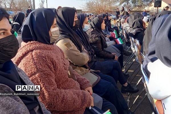 طنین زنگ انقلاب در مدرسه عفاف  پاکدشت