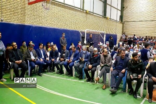 نواختن زنگ انقلاب در شهرستان کلات