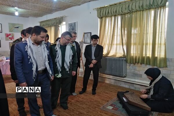 گرامیداشت ۱۲ بهمن و آغاز دهه فجر در مدارس شهرستان بافق