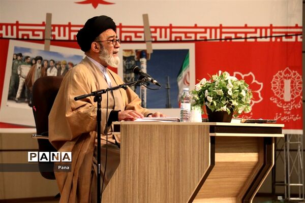 سالگرد دوازدهم بهمن ماه سالروز ورود امام خمینی(ره) به ایران در تبریز